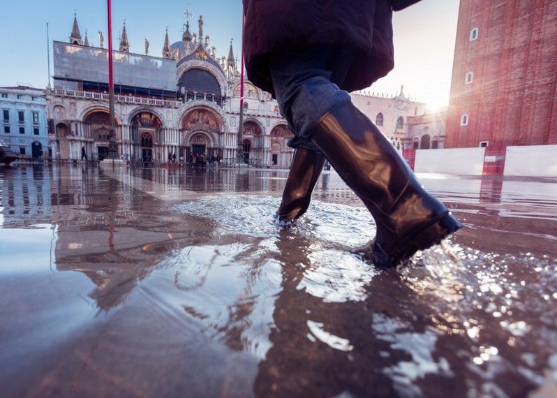 Acqua alta a Venezia. ©nullplus/Getty Images