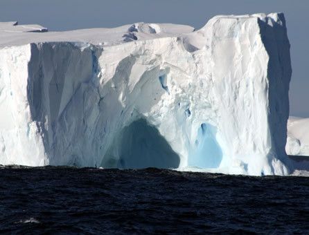 Antartide, iceberg alla deriva © Fotografia di Sergio Gamberini