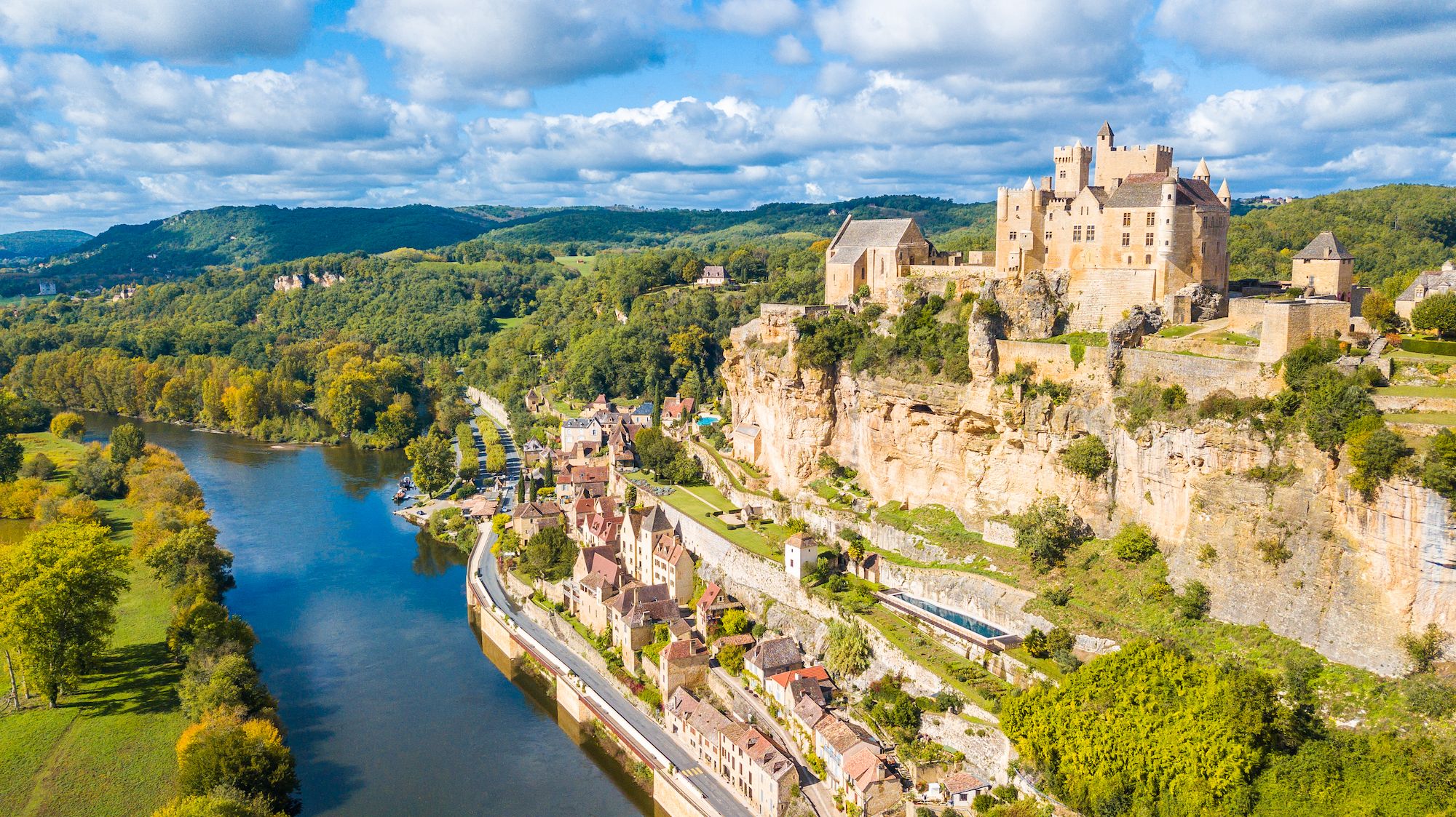 La Roque-Gageac è considerato uno dei borghi più belli di Francia ©Jon Chica