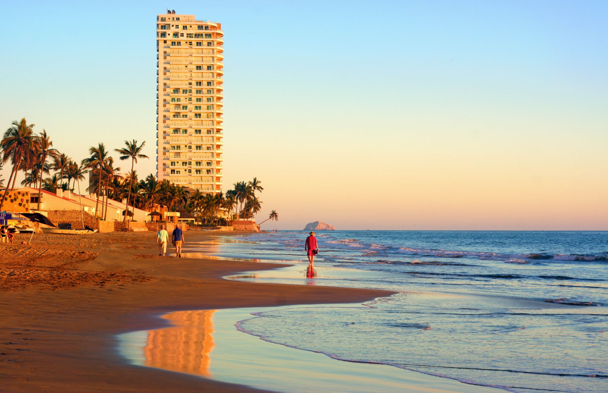 Passeggiate sulle lunghe, splendide spiagge di Mazatlán. © Shutterstock