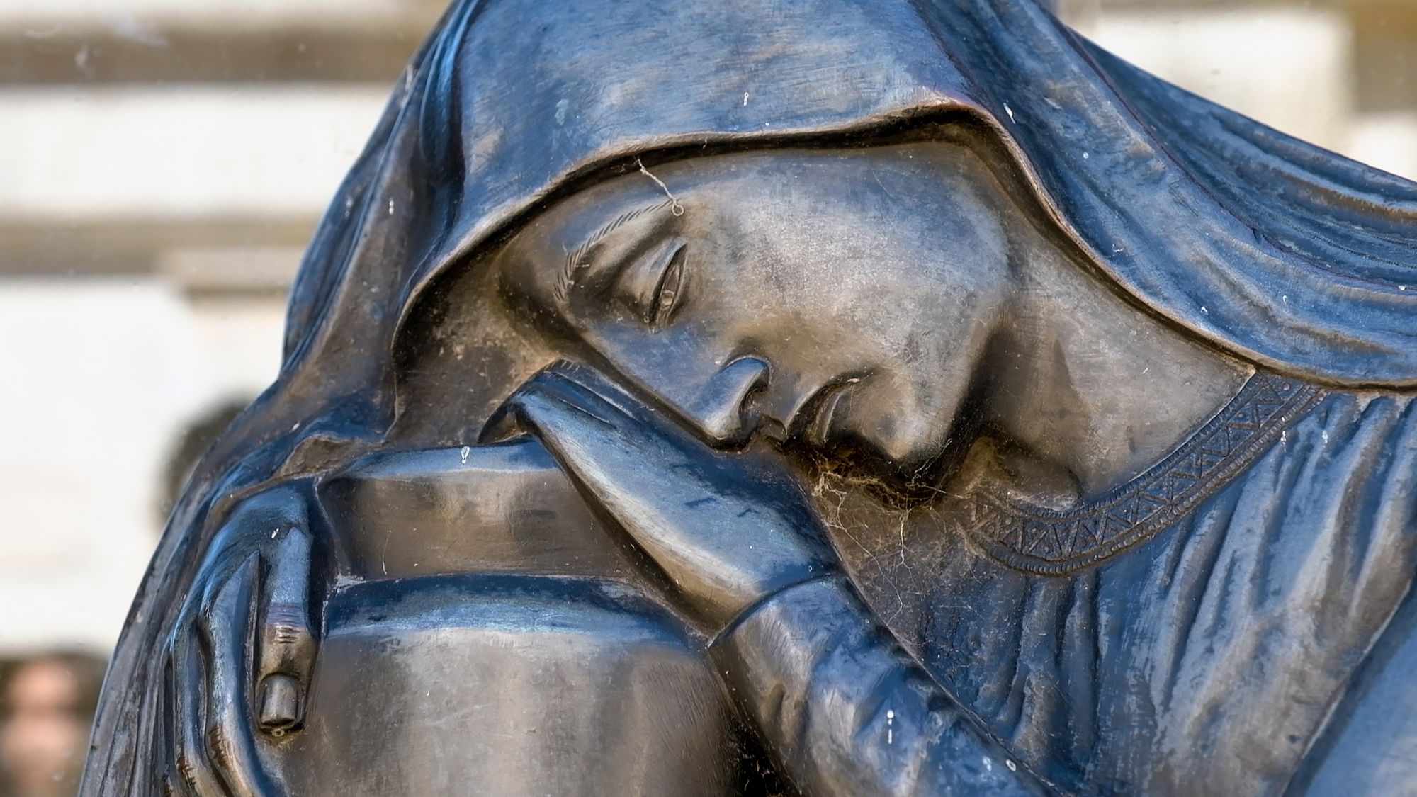 Particolare di una statua © Lisa Zillio