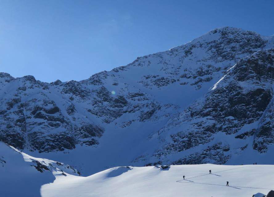 Sci alpino sulle Alpi di Lyngen. Credits Globe Sailor