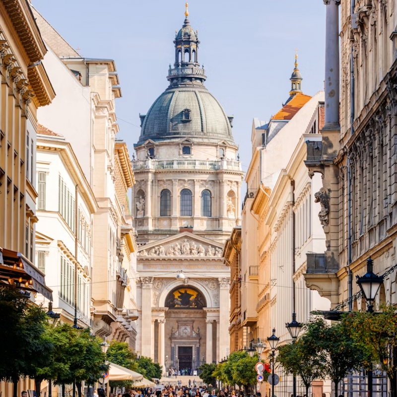 La Basilica di Santo Stefano è solo una delle tante incredibili attrazioni di Budapest © Alexander Spatari / Getty Images