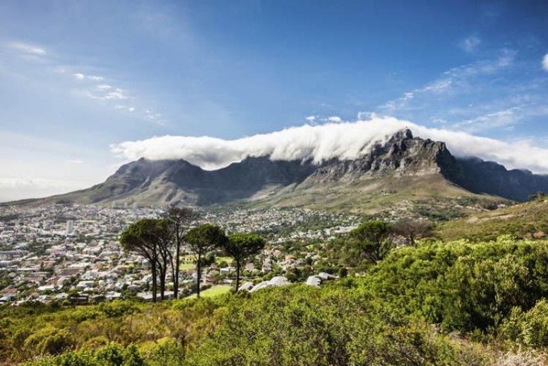 Città del Capo ai piedi della Table Mountain. Foto di Mlenny/Getty Images