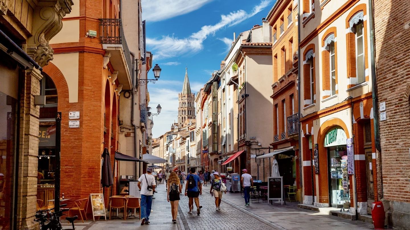 Quando arrivate a Tolosa, iniziate con una passeggiata nel suggestivo centro storico. Florian Augustin/Shutterstock