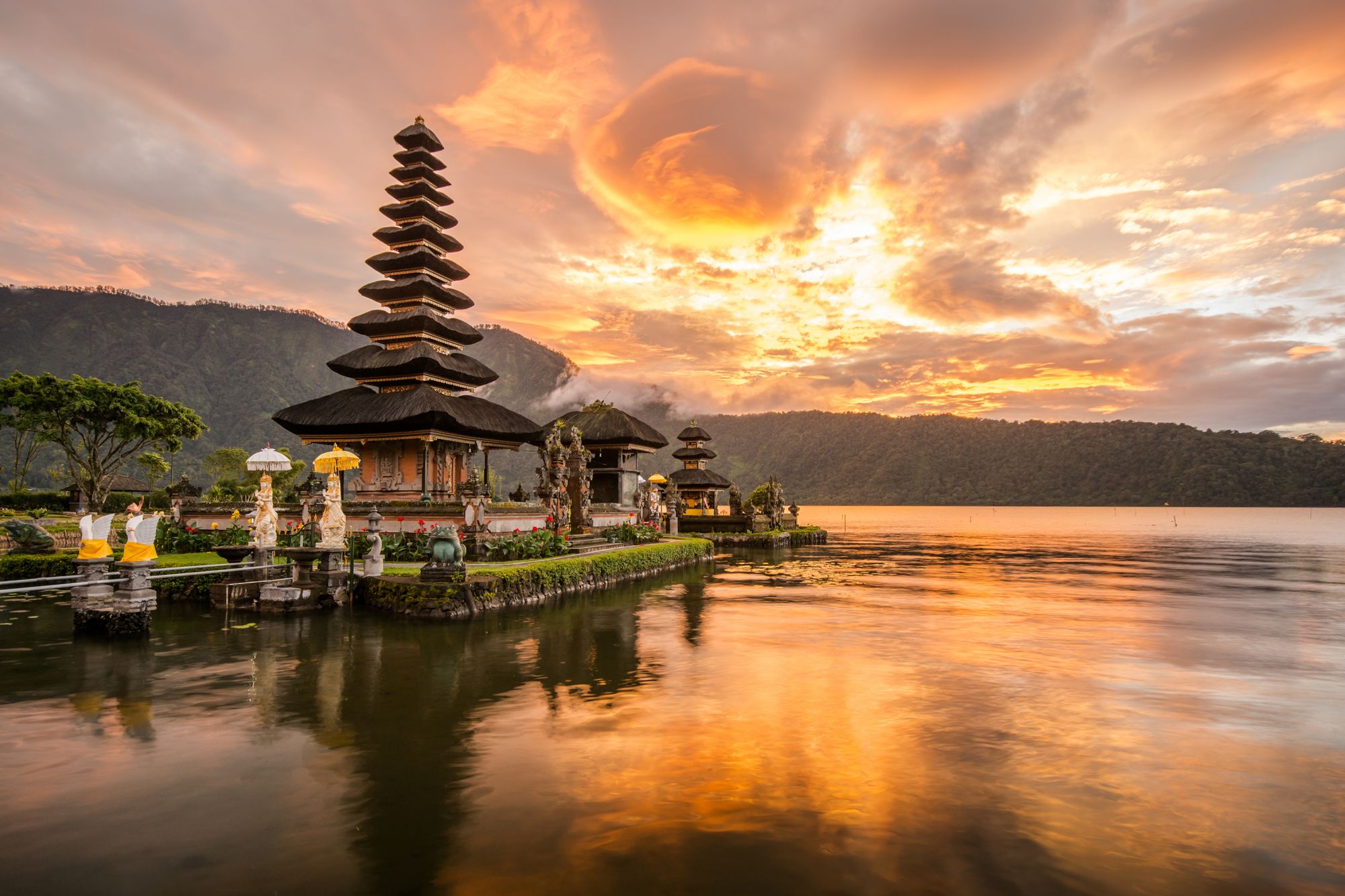 Bali, in tempio Pura Ulun Danu Bratan. Credits Zephyr_p / Shutterstock