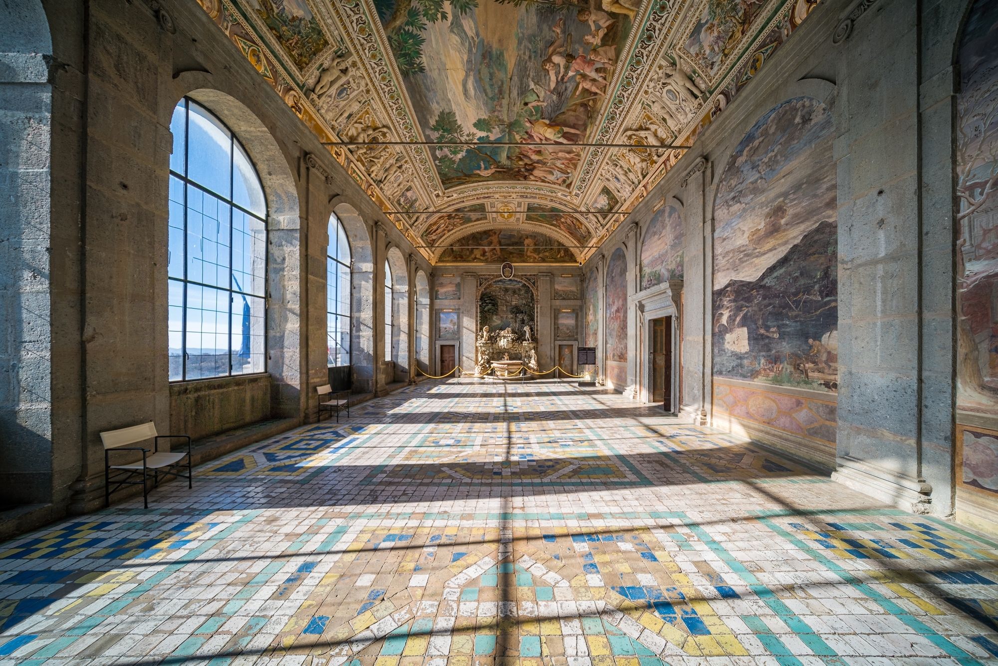 L’interno di Villa Farnese a Caprarola, in provincia di Viterbo ©essevu/Shutterstock