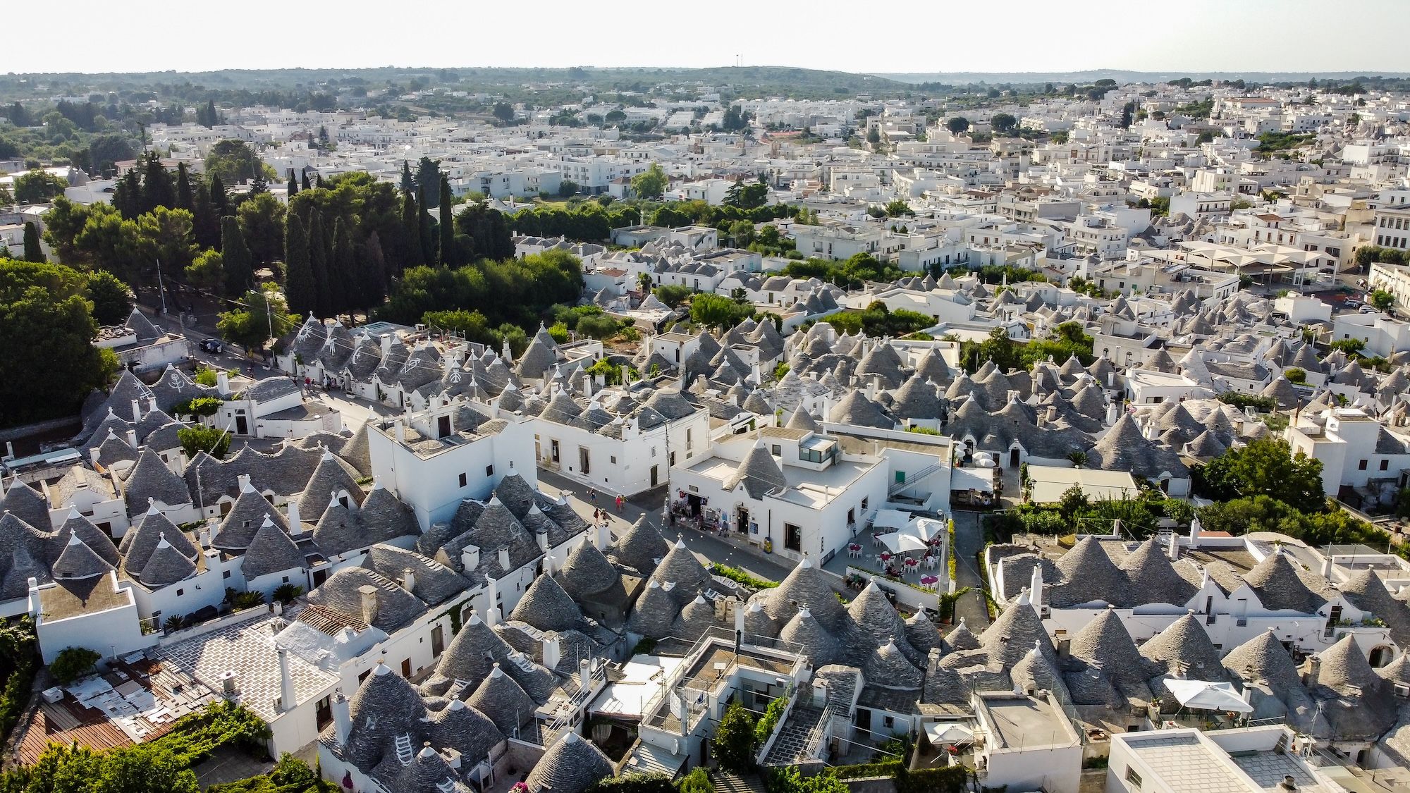 Il paesaggio di Alberobello dall’alto ©Alexandre.ROSA /Shutterstock