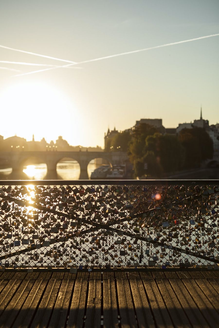 Pont des Arts a Parigi - alcune parti del ponte sono crollate sotto il peso dei lucchetti © Ming Tang-Evans