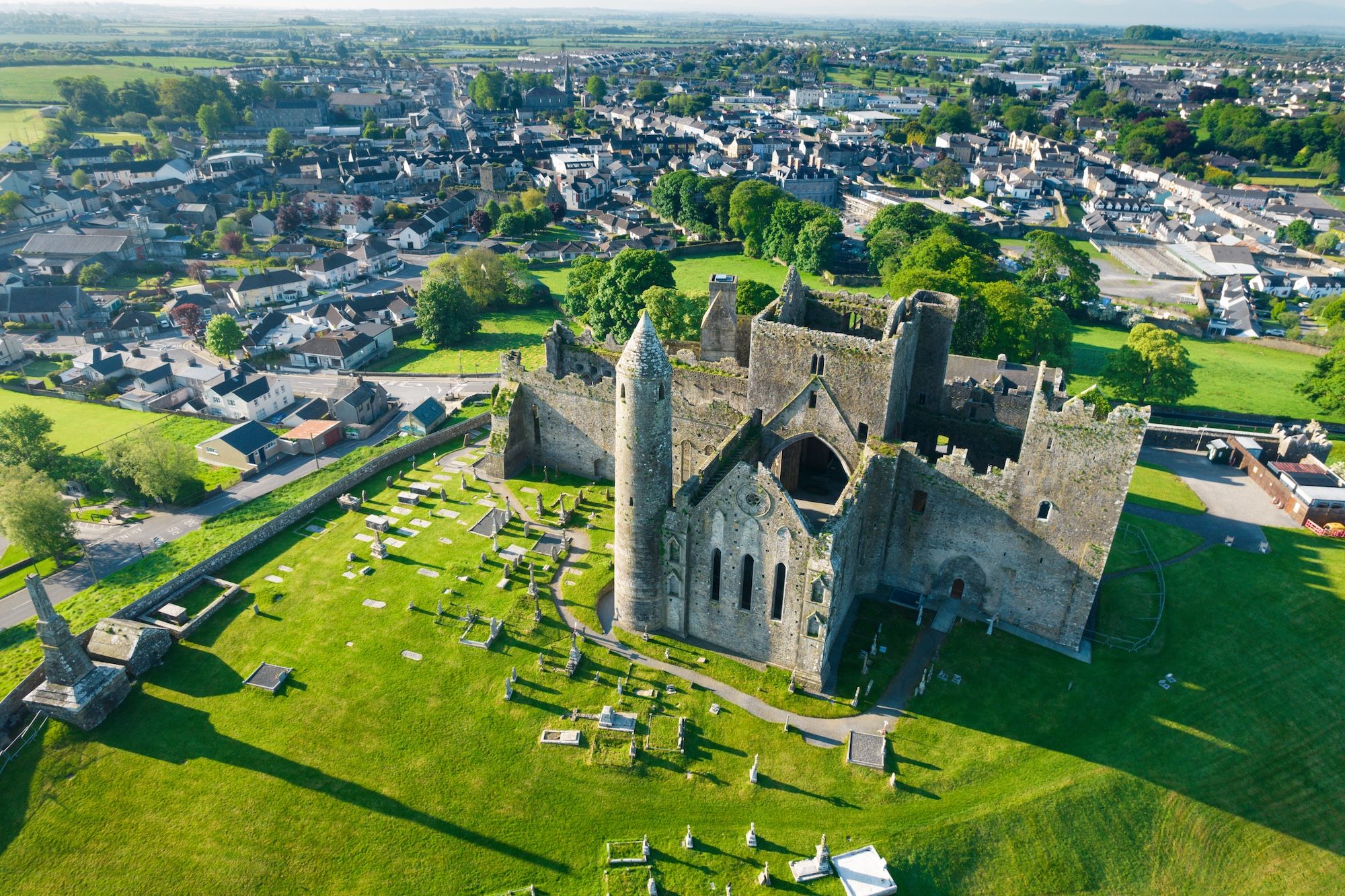 Rock of Cashel, Tipperary ©D. Ribeiro /Shutterstock