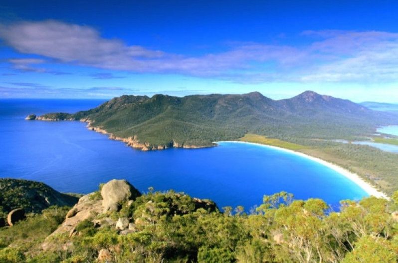 Fai un'escursione per una vista della Wineglass Bay che non si dimentica. Foto di Tim Phillips/Getty Images