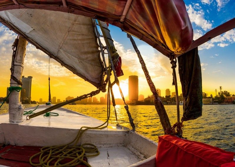 Feluca sul Nilo, Cairo, Egitto.
©Guenter Albers/Shutterstock