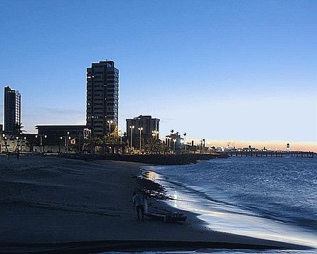 Fortaleza, Praia de Iracema © Alex Panaccione