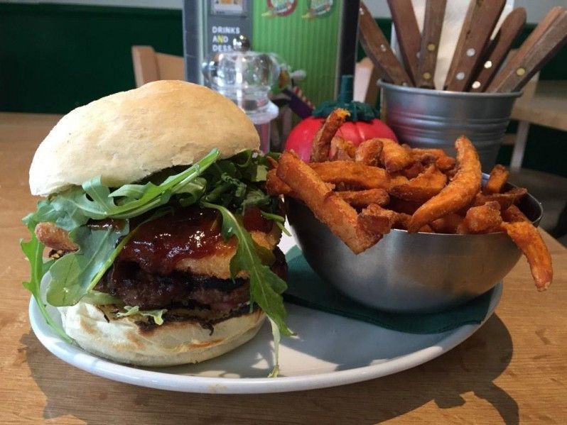 Foto di Atomic Burger.