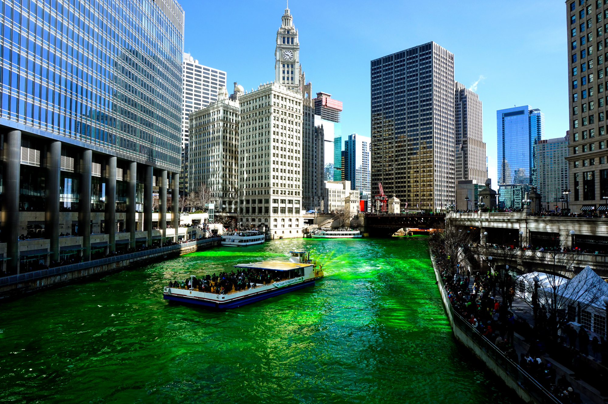 chicago river diventa verde per san patrizio