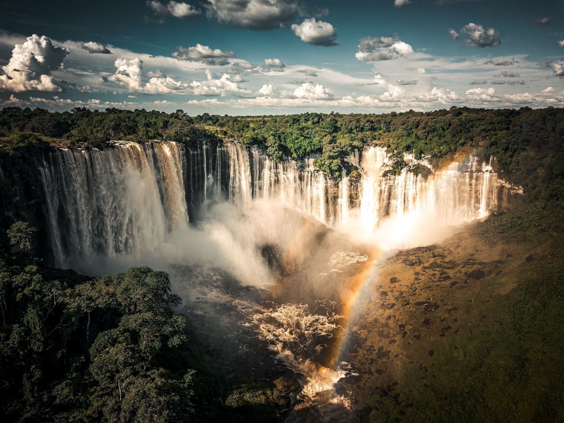 Kalandula, le cascate sacre dell’Angola © Wirestock Creators /Shutterstock