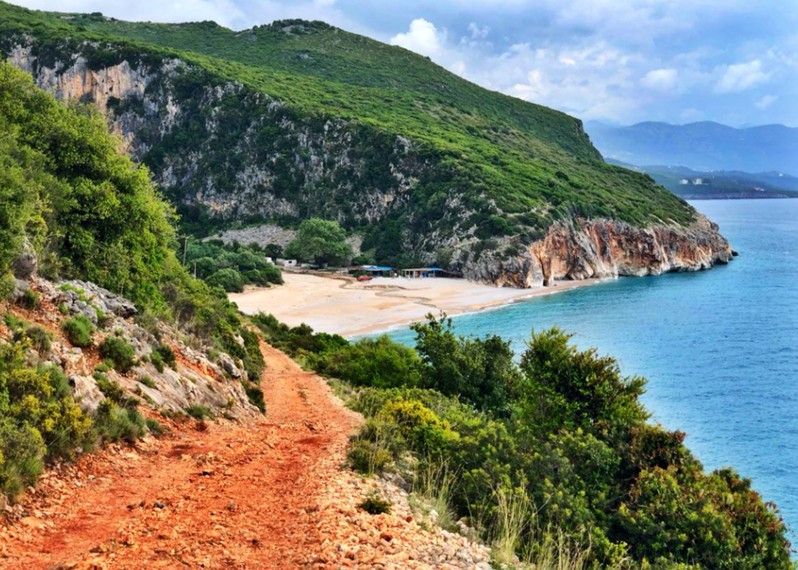 Gjipe Beach, una delle spiagge più belle dell'Albania. ©Luigi Farrauto/ Lonely Planet Italia