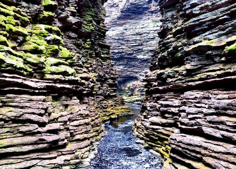 Grotte nel Parque Nacional da Chapada, Brasile.