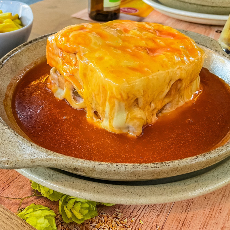 L’immancabile Francesinha ©Serge Miles / Shutterstock