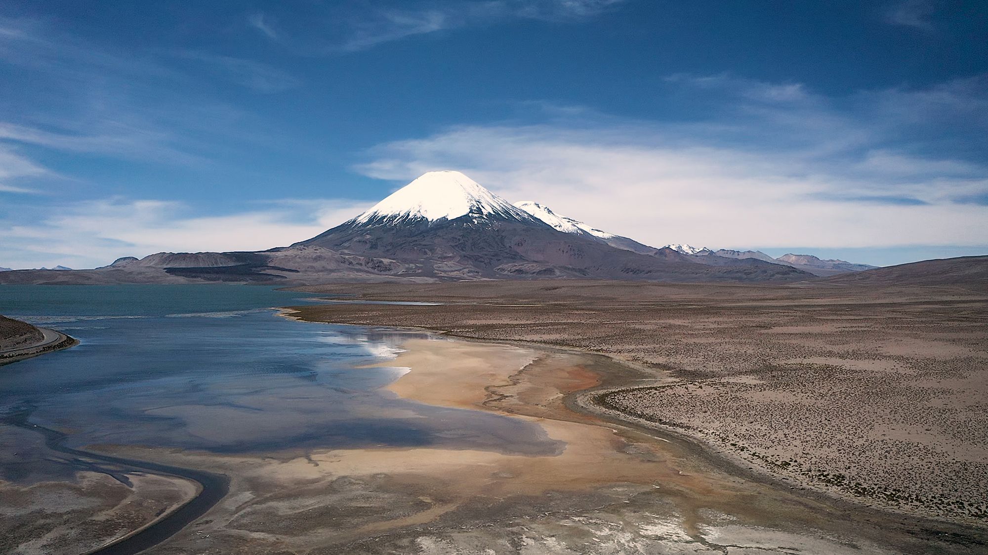 Lo spettacolare Volcán Parinacota, tra Cile e Bolivia ©Gabriele Orlini