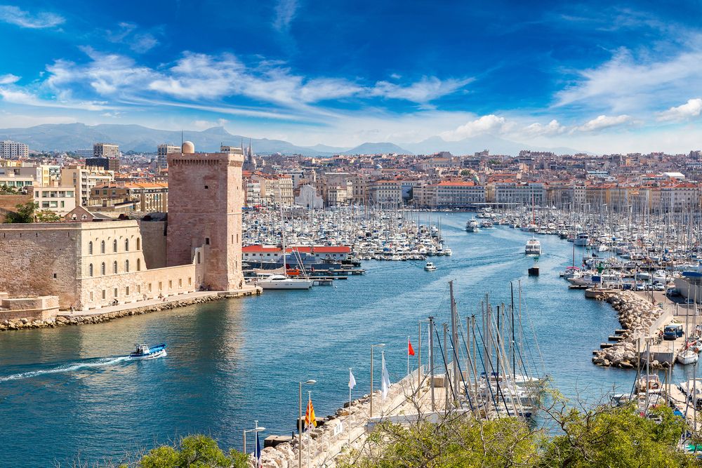 Il Vieux Port di Marsiglia. Credits Sergii Figurnyi / Shutterstock