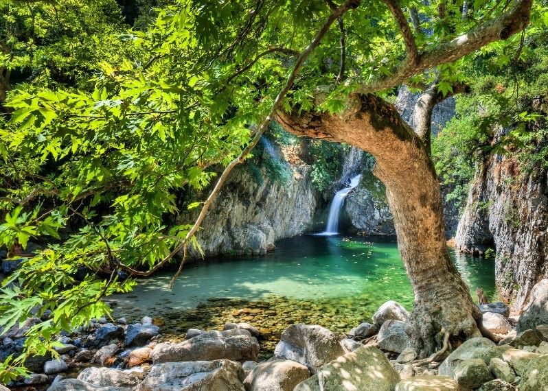 I fiumi creano pozze d’acqua e atmosfere da sogno, Samotracia, Grecia. ©catalin eremia/Shutterstock