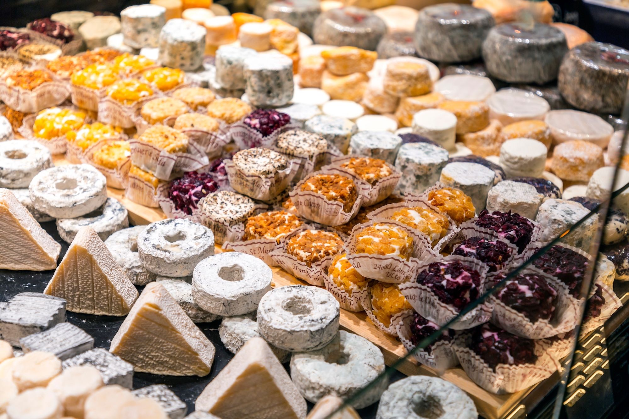 Lione è famosa per i suoi mercati ©ColorMaker /Shutterstock