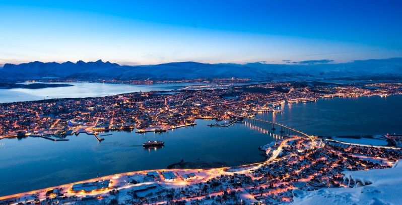Il Krystall, albergo galleggiante a forma di fiocco di neve sarà un altro buon motivo per visitare Tromsø. Foto di V. Belov / Shutterstock