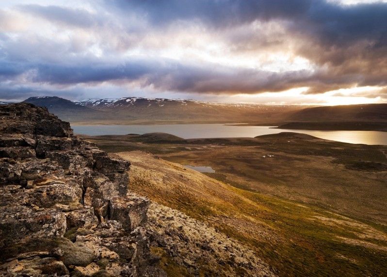 Il lago Myvatn Lake visto da Borgaviki, Islanda
©Justin Foulkes/Lonely Planet