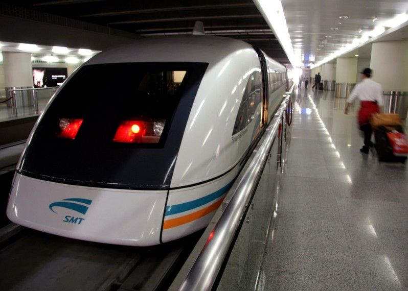Il Maglev di Shanghai può raggiungere i 430 km/h © Lee Prince / Shutterstock