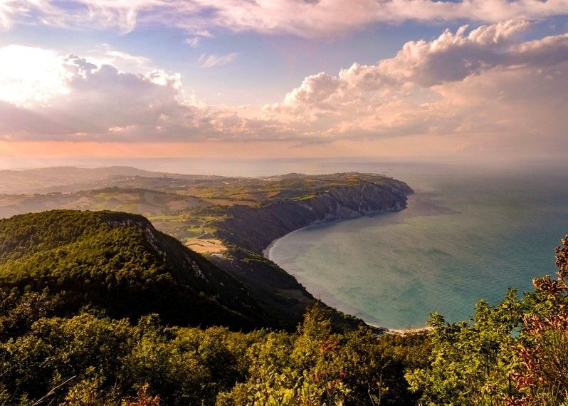 Il Parco naturale del Conero, Marche.