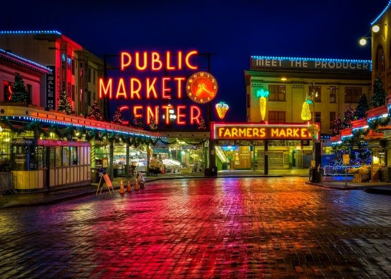 Il Pike Place Market all'alba, Seattle, USA. ©MCarter/Shutterstock