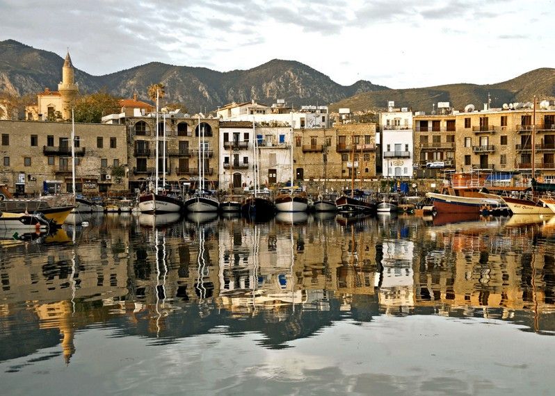 Il porto di Girne a Kyrenia, Cipro.
©Ludmila Yilmaz/Shutterstock