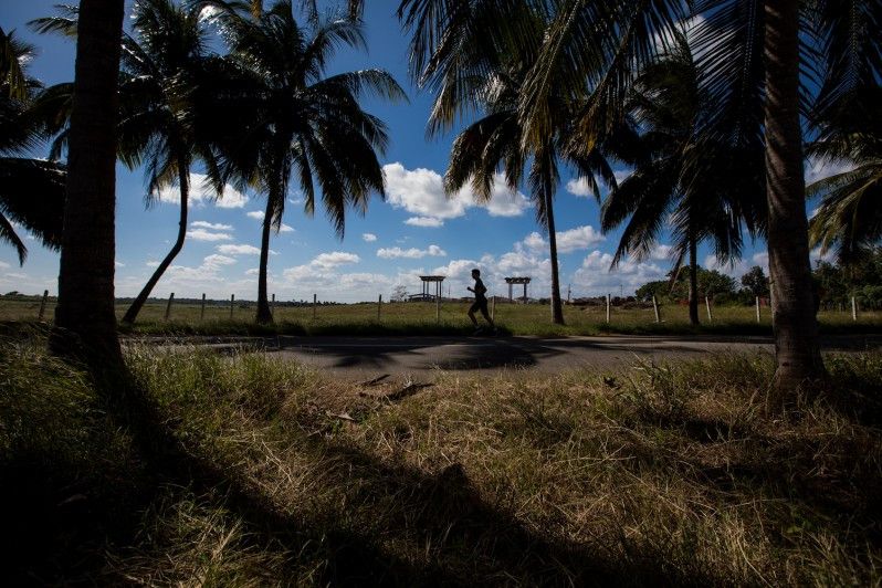 Il primo ministro Trudeau mentre fa jogging all’Avana a Cuba © Adam Scotti/PMO