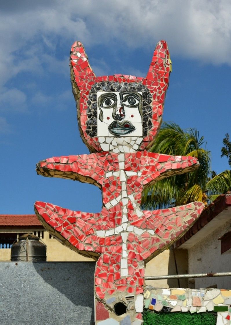 Il quartiere Jaimanitas a l'Avana, è conosciuto come Fusterlandia. ©Felix Lipov/Shutterstock