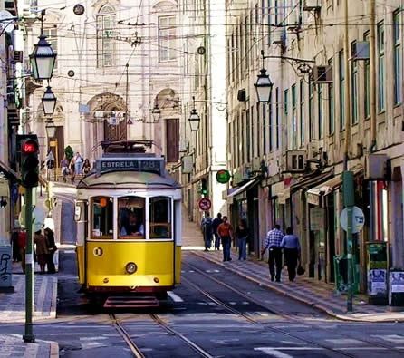 Il tram 28 © Fotografia di Lucio Postiglione