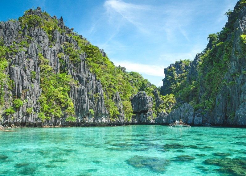 In barca alla scoperta delle spiagge nei dintorni di El Nido a Palawan, Filippine.
©John Crux Photography/Getty Images