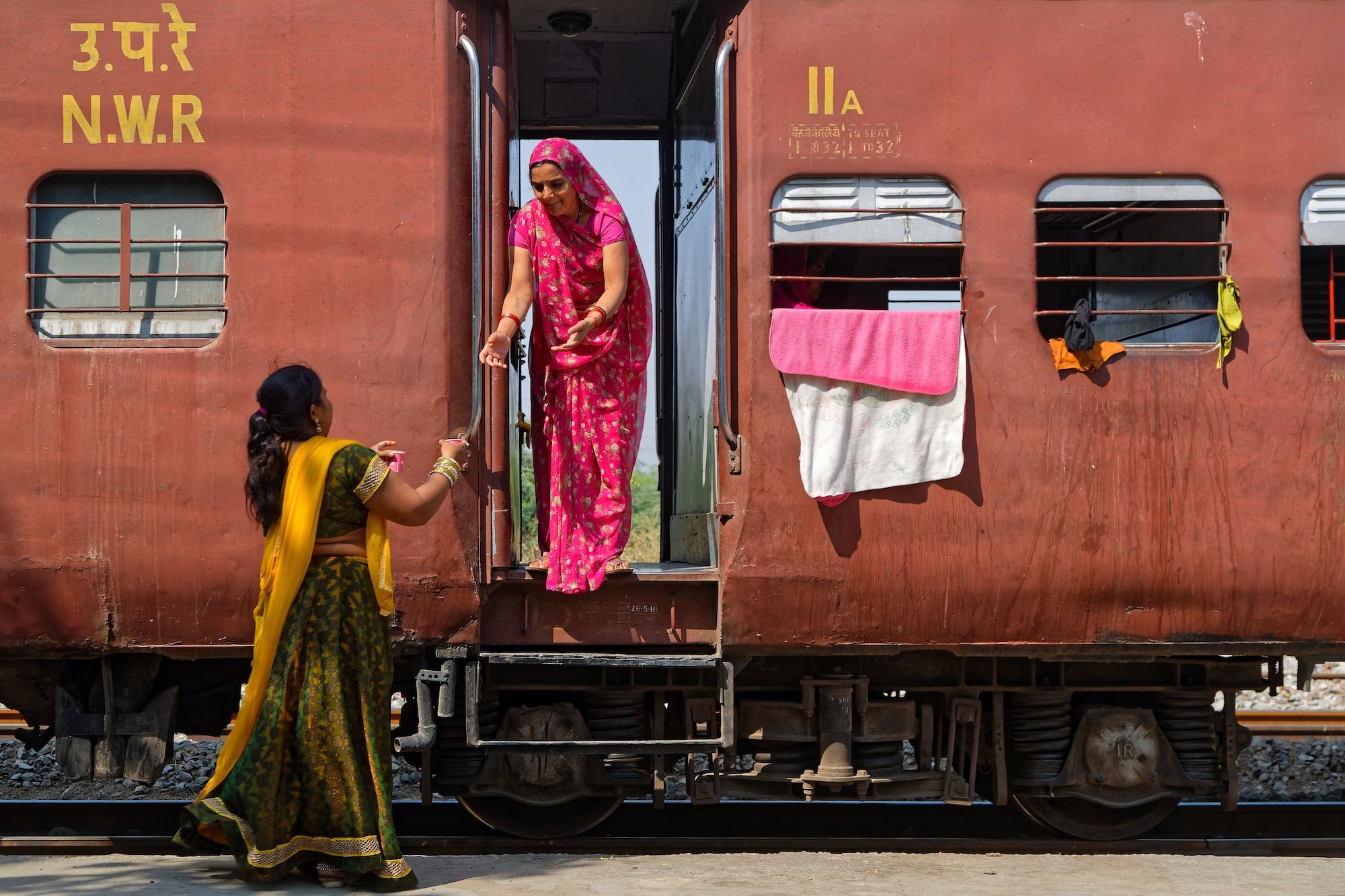le conversazioni in treno sono un corso accelerato sugli usi e costumi del subcontinente ©Pierre Jean Durieu /Shutterstock
