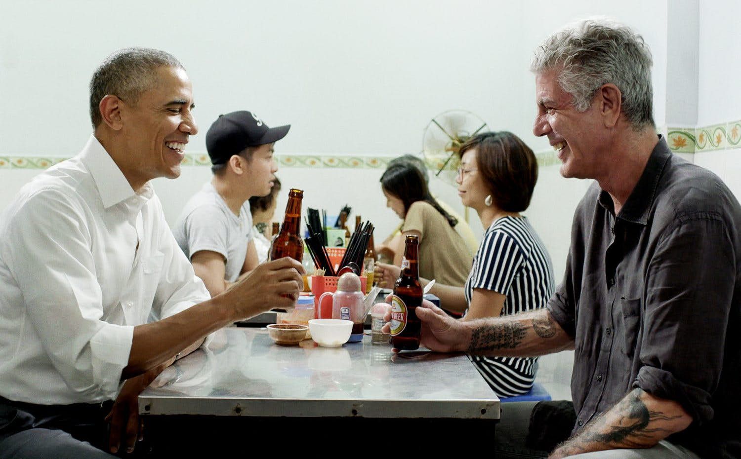 Con Barack Obama ad Hanoi: chiacchiere, noodles e birra. © CNN