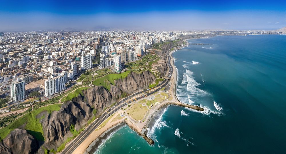 Skyline di Lima. Credits Christian Vinces / Shutterstock