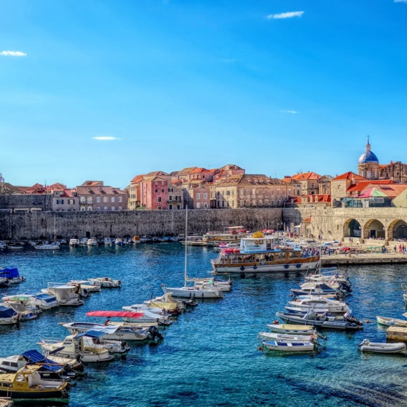 Il centro storico di Dubrovnik in ottobre. JasminaS/Shutterstock