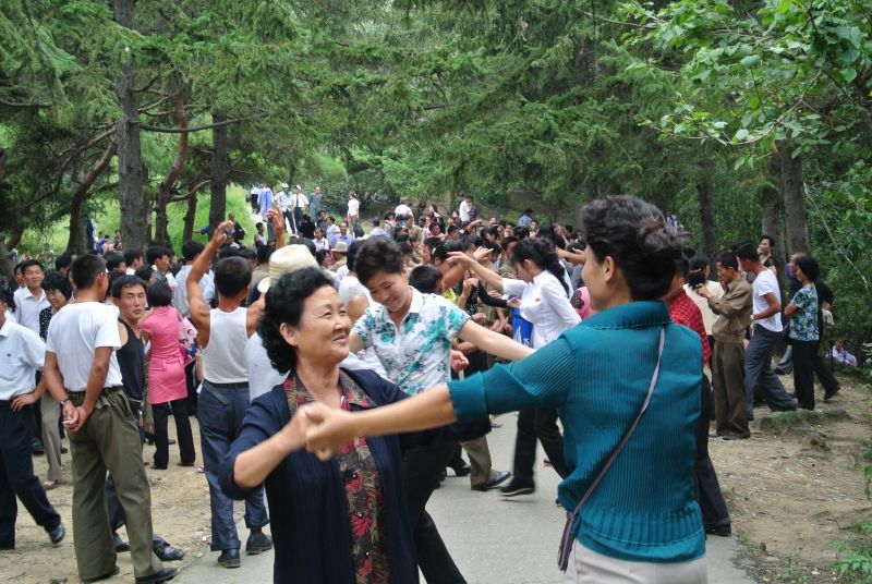 Nordcoreani a Moranbong Park, Pyongyang