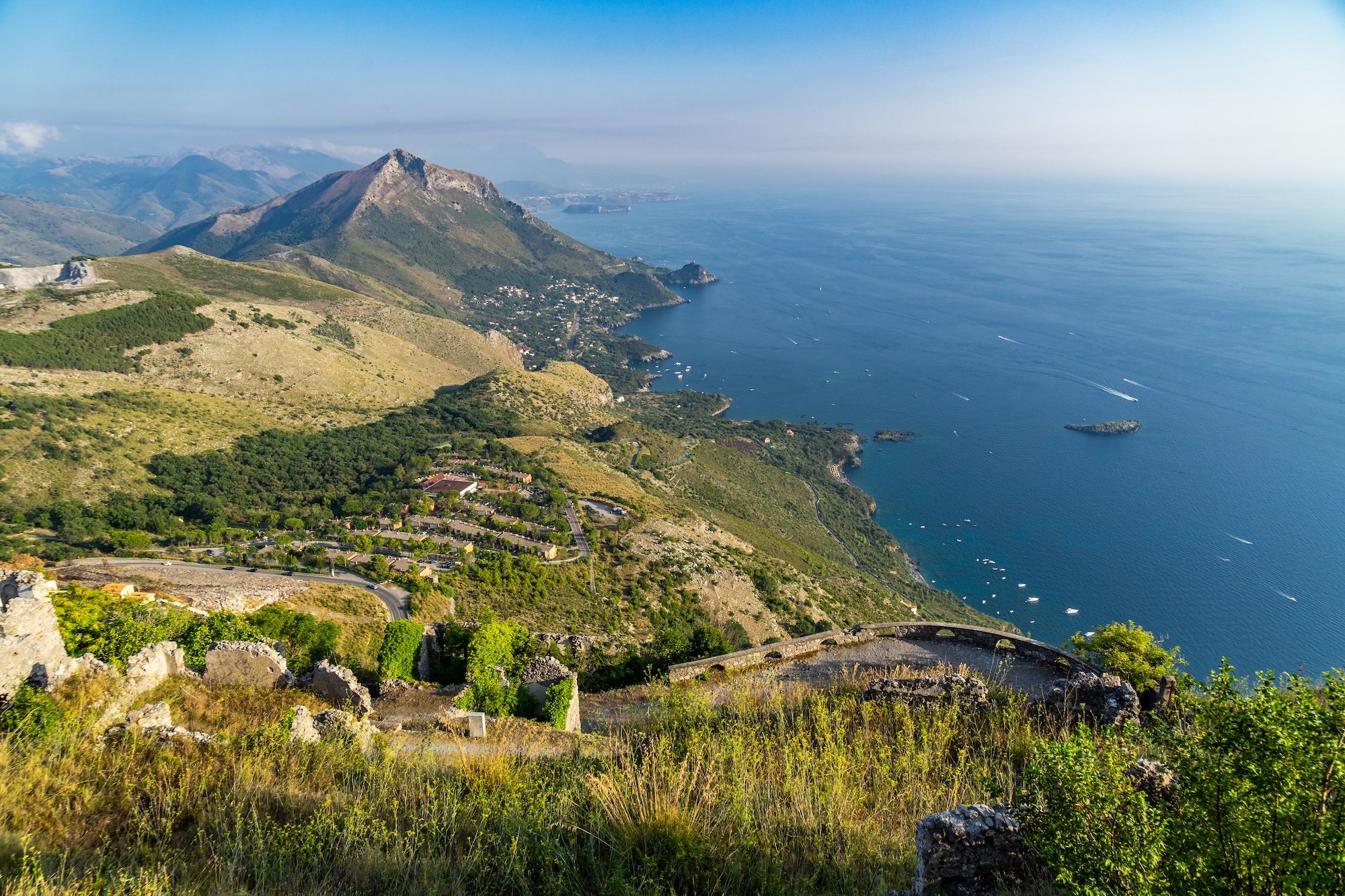 Il Golfo di Policastro visto dal Monte San Biagio ©Francesco Bonino /Shutterstock