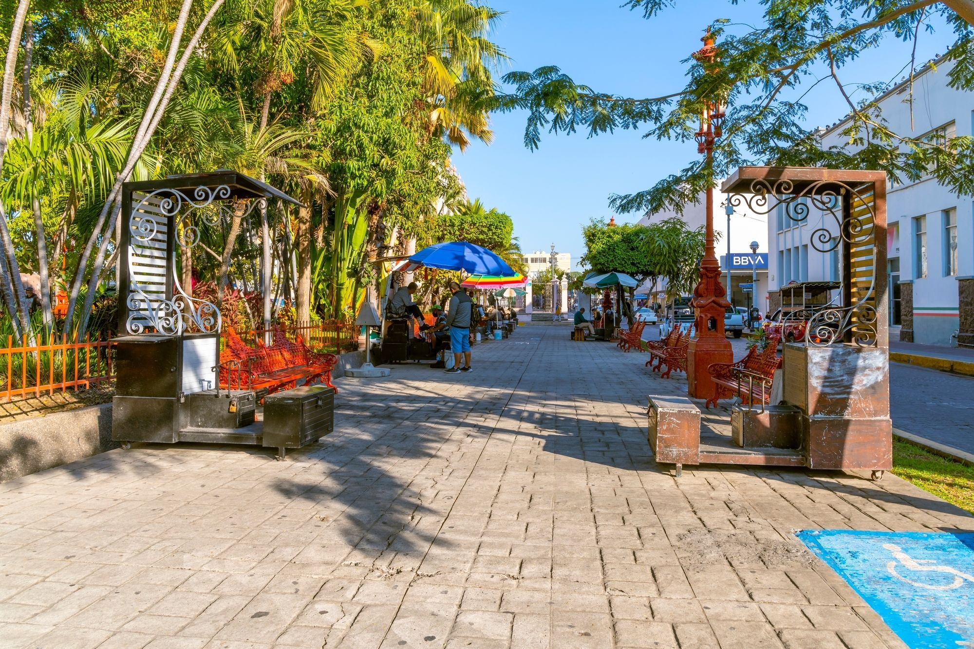 Plaza Republica, appena fuori dalla Chiesa dell'Immacolata Concezione nel centro storico di Mazatlan, in Messico © Kirk Fisher/Shutterstock