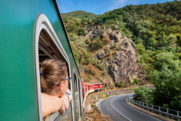 Il treno che collega Septemvri e Dobrinishte, in Bulgaria © varuna / Shutterstock