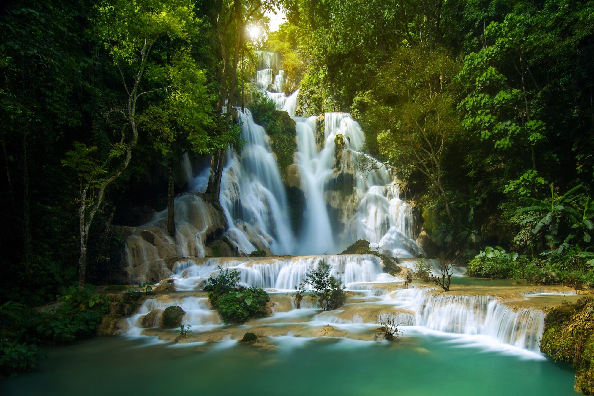 La cascate di Tat Kuang Si ©Jeff Cagle/Shutterstock