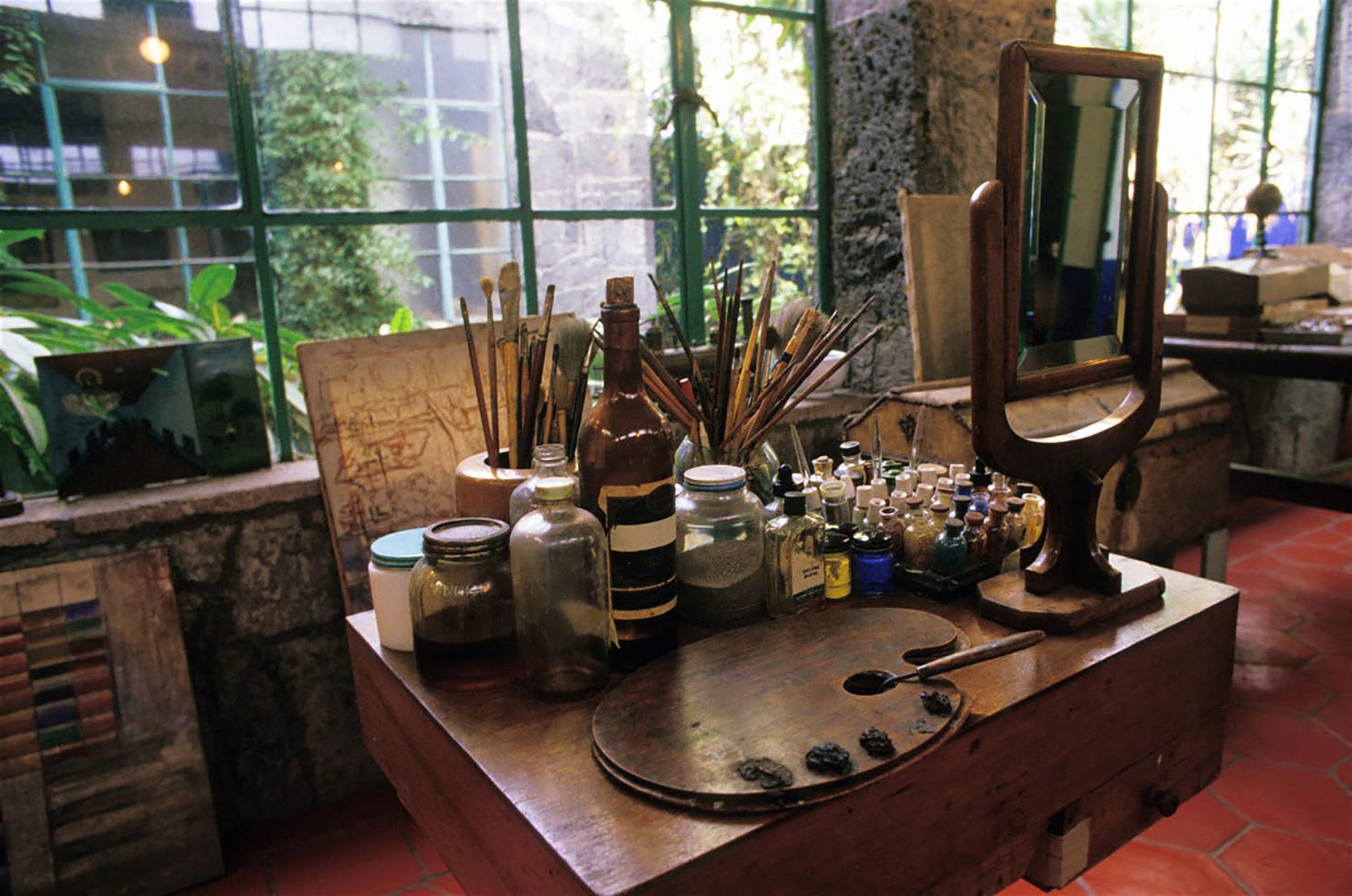 La casa di Frida Kahlo è oggi un museo dove i visitatori possono vedere gli spazi intimi che l’artista aveva creato per sé © GerardUferas / Getty Imag