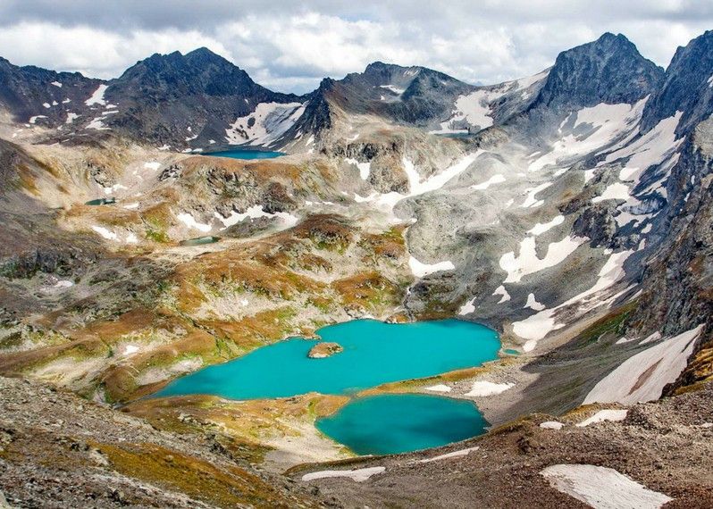 La spettacolare Valle dei Geyser fa parte della Kronotsky Biosphere Reserve © EhayDy / Shutterstock