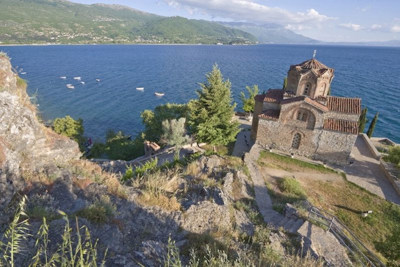 La splendida Sveti Jovan sul lago di Ohrid