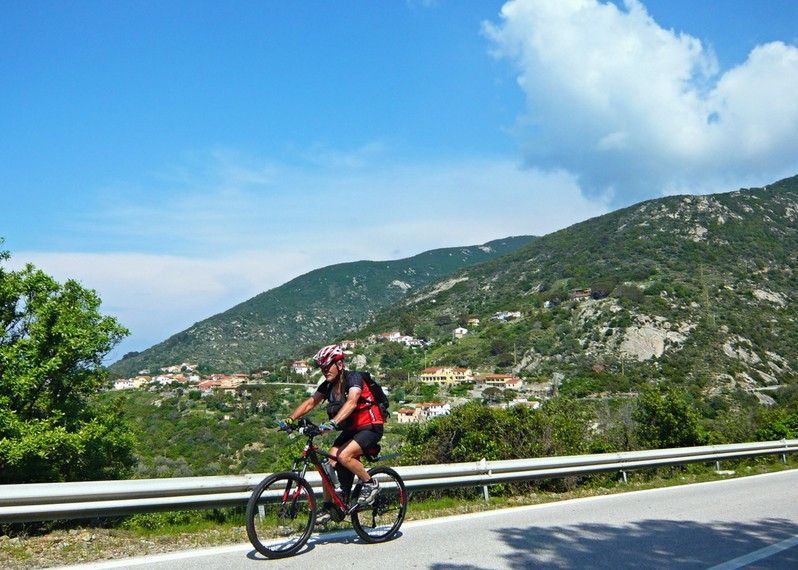 Percorrere l'Elba in bicicletta regala grandi emozioni